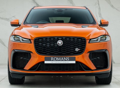 Jaguar F-Pace SVR 4