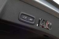 Volvo XC40 2.0 XC40 R-Design T4 Auto 5dr 18
