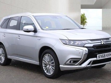 Mitsubishi Outlander PHEV 5HS