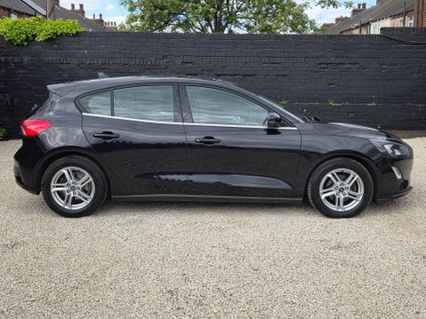 Ford Focus 1.5 EcoBlue Zetec Euro 6 (s/s) 5dr 8