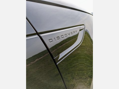 Land Rover Discovery SDV6 HSE 9