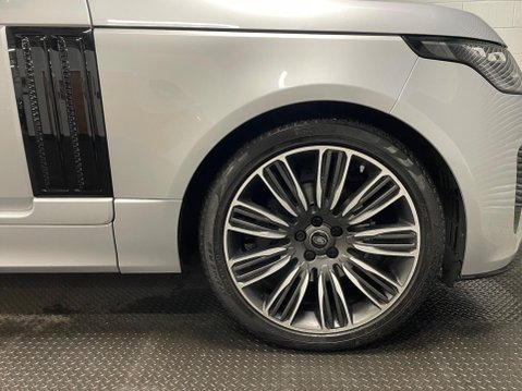 Land Rover Range Rover 3.0 SD V6 Vogue Auto 4WD Euro 6 (s/s) 5dr 52