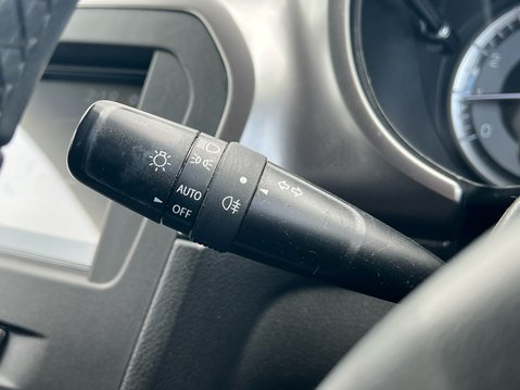 Suzuki Vitara SZ-T BOOSTERJET MHEV 34