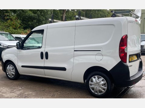 Vauxhall Combo 1.6 CDTi 2300 16v FWD L1 H2 (s/s) 3dr 18