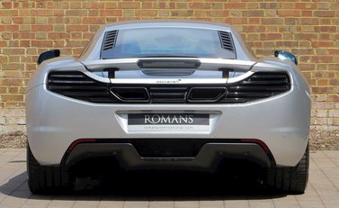 McLaren MP4-12C 8