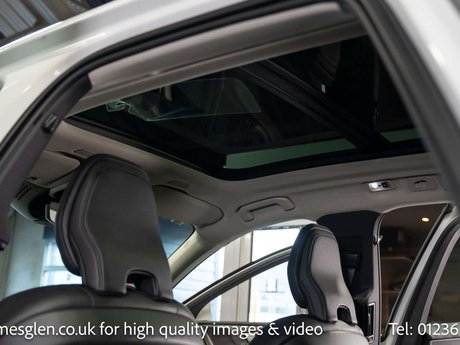 Volvo XC60 2.0 XC60 Momentum B4 MHEV AWD Auto 4WD 5dr 17