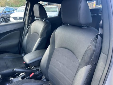 Nissan Juke 1.2 DIG-T N-Connecta Euro 6 (s/s) 5dr 26