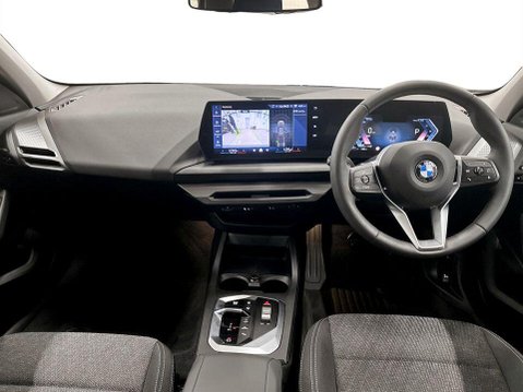 BMW 1 Series 1.5 120i MHT Sport Hatchback 5dr Petrol Hybrid DCT Euro 6 (s/s) (170 ps) Sa 19