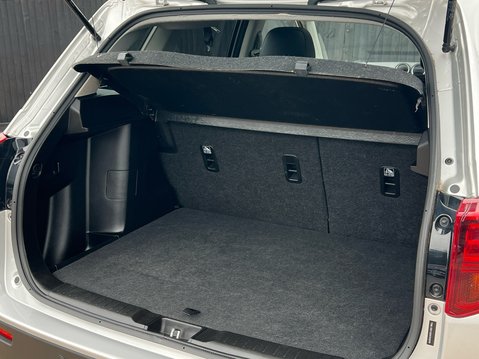 Suzuki Vitara SZ5 BOOSTERJET MHEV 40