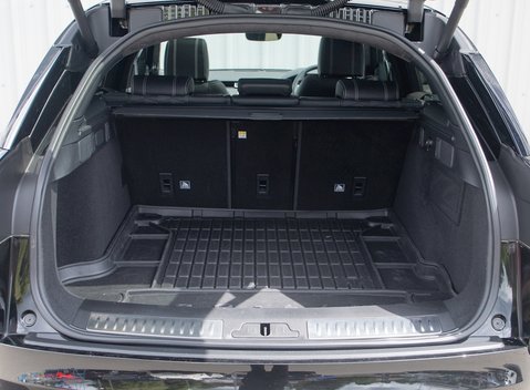 Land Rover Range Rover Velar SVAutobiography Dynamic 32