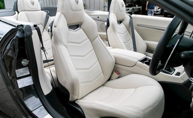 Maserati Grancabrio Sport 13