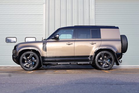 Land Rover Defender 110 D300 HARD TOP COMMERCIAL  X-DYNAMIC HSE GENUINE REAR SEATS  SEEKER STYLED 4