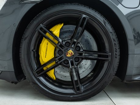 Porsche Taycan Turbo S Sport Turismo