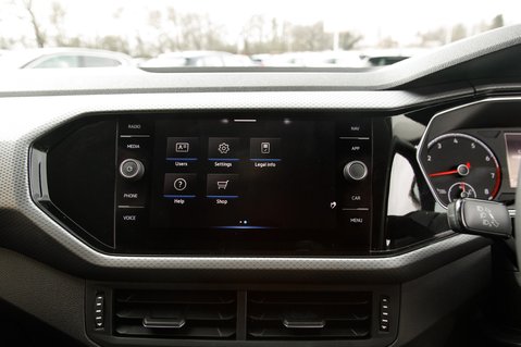 Volkswagen T-Cross ACTIVE TSI DSG 32