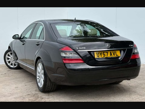 Mercedes-Benz S Class 3.0 S320 CDi Auto 4dr 33