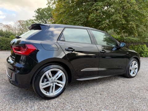 Audi A1 1.0 TFSI 30 S line Sportback Euro 6 (s/s) 5dr 39
