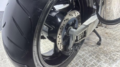 Suzuki Bandit 1200 2005 ONLY 21K NEW MOT SERVICED VERY CLEAN ICONIC MK2 NAKED 11