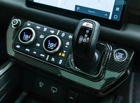 Land Rover Defender 110 V8 P525 URBAN XRS 22