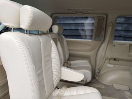 Nissan Elgrand AUTECH 32