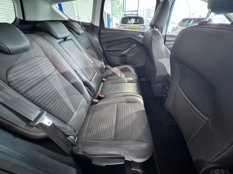 Ford Kuga 2.0 TDCi Titanium AWD Euro 6 (s/s) 5dr 29