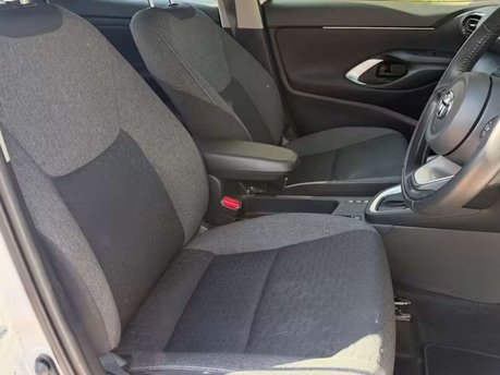 Toyota Yaris Cross 1.5 VVT-h Icon SUV 5dr Petrol Hybrid E-CVT Euro 6 (s/s) (116 ps) 5