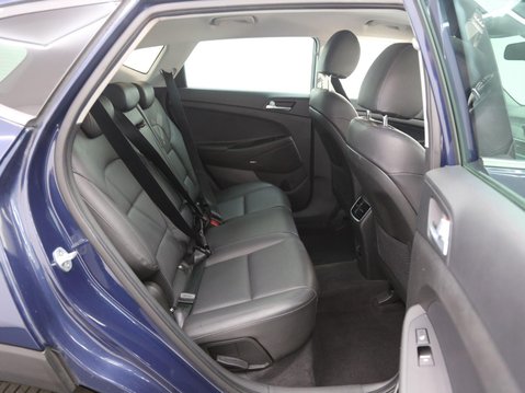 Hyundai TUCSON 1.6 GDi Premium Euro 6 (s/s) 5dr 23