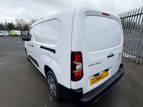Peugeot Partner 1.5 Partner Professional Premium+ BHDi 8