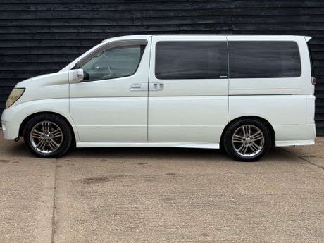 Nissan Elgrand AUTECH 31