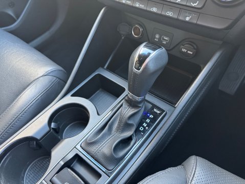 Hyundai TUCSON CRDI PREMIUM BLUE DRIVE 19