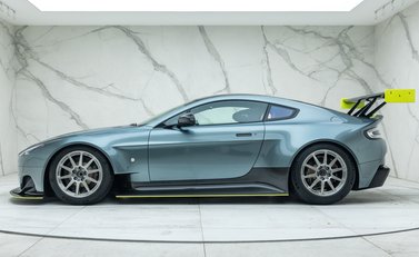 Aston Martin Vantage AMR Pro 9