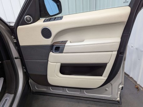 Land Rover Range Rover Sport 3.0 Range Rover Sport HSE Dynamic SDV6 Auto 4WD 5dr 52