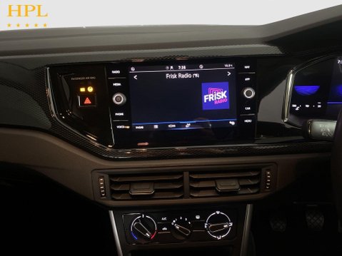 Volkswagen Polo 1.0 EVO Life Hatchback 5dr Petrol Manual Euro 6 (s/s) (80 ps) DAB Radio - R 17