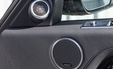 Land Rover Range Rover 4.4 SDV8 Autobiography Bespoke by SVO 27