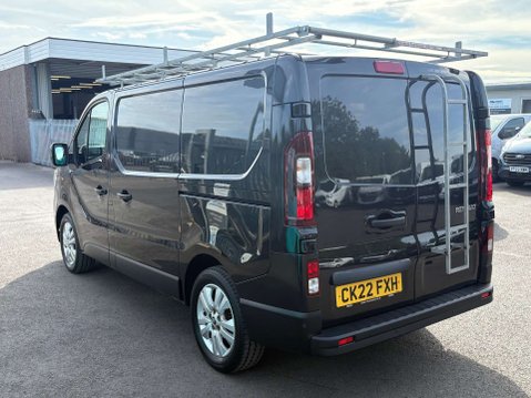 Renault Trafic 2.0 dCi Blue SL28 Sport Panel Van 5dr Diesel Manual L1 H1 Euro 6 (s/s) (130 20