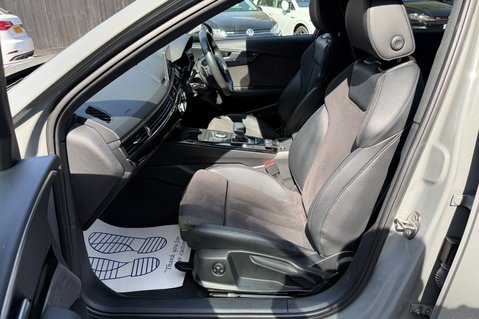 Audi A4 TFSI BLACK EDITION MHEV- APPLE CAR PLAY - REVERSE CAMERA 3