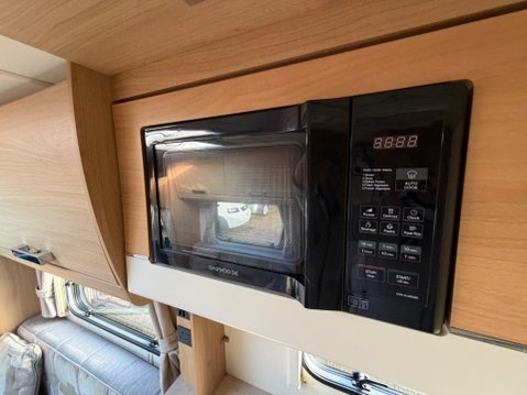 Elddis Majestic 155 FIXED BED 4 BERTH BIG SPEC COACH BUILT 20