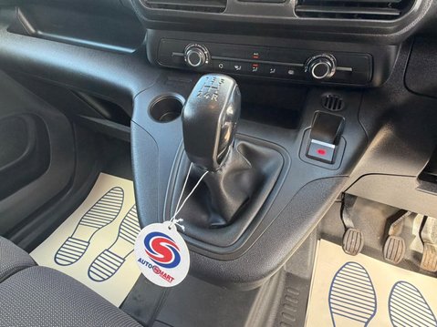 Peugeot Partner 1.5 BlueHDi 1000 Professional Standard Panel Van SWB Euro 6 5dr 27