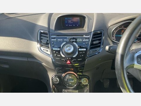 Ford Fiesta 1.0T EcoBoost Titanium Euro 6 (s/s) 5dr 6