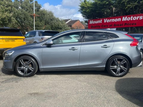 Volvo V40 2.0 D2 R-Design Edition Euro 6 (s/s) 5dr 9