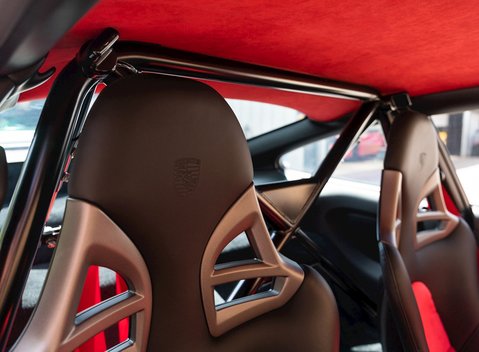 Porsche 911 (997) GT2 RS 13