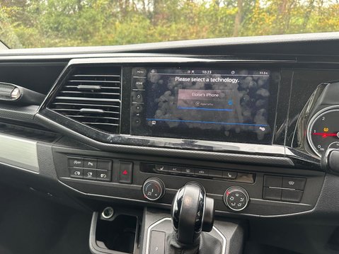 Volkswagen Caravelle 2.0 TDI SE MPV 5dr Diesel DSG Euro 6 (s/s) (150 ps) 13