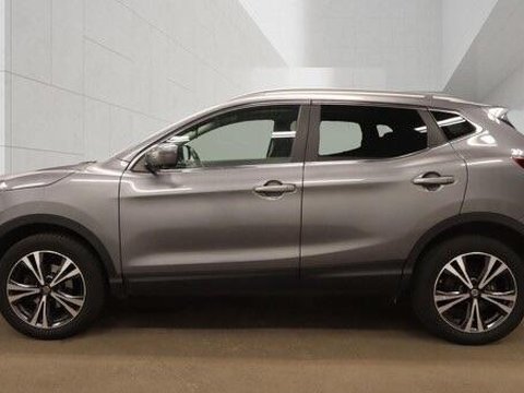 Nissan Qashqai 1.3 DIG-T N-Connecta Euro 6 (s/s) 5dr 6