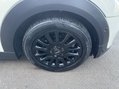 Mini Hatch 1.5 Cooper Euro 6 (s/s) 3dr 21