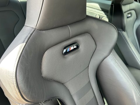 BMW 4 Series M4 COMPETITION 23