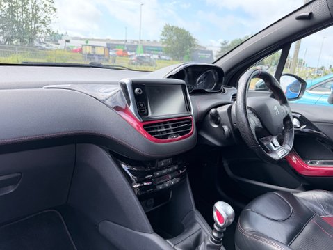 Peugeot 208 1.6 THP GTI 11