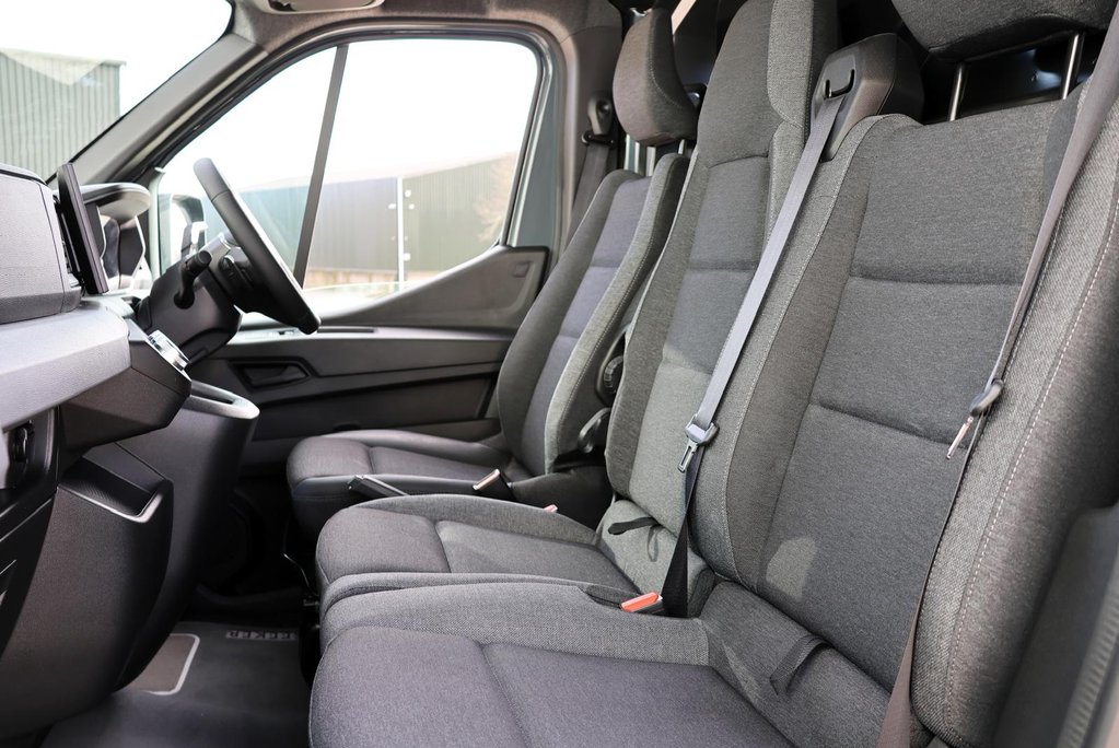 Renault Master 2026 Brand new 3.5 ton  AUTOMATIC Stallion build WITH REAR BED OPTION   19