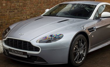 Aston Martin V8 Vantage N430 11