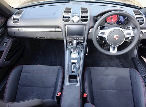 Porsche Boxster GTS 17