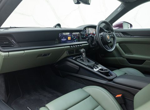 Porsche 911 GT3 TOURING (992.2) 15
