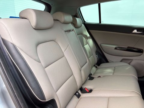 Kia Sportage 1.6 Sportage Platinum Edition ISG 5dr 31